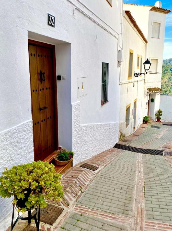 Casa Rural Manantial De Las Jaras Istán Exterior foto